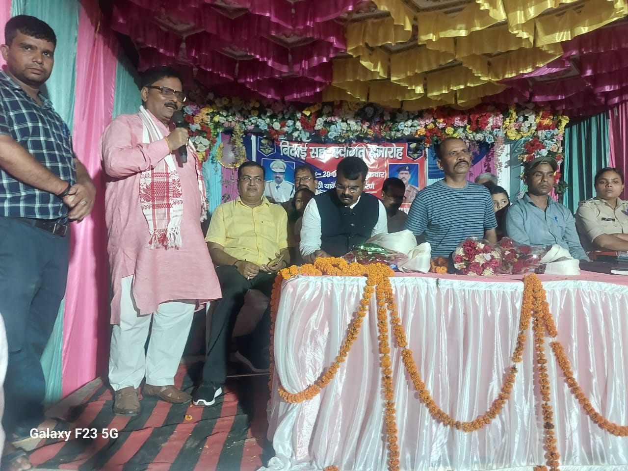 साठी थाना में पदस्थापित नव नियुक्त थाना अध्यक्ष विनय कुमार ने किया ‌पदभार ग्रहण।