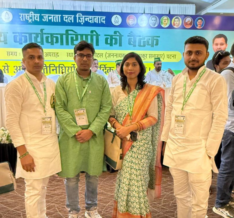 साठी थाना परिसर में जनता दरबार का हुआ आयोजन जनता दरबार में छाया रहा जमीनी विवाद का मामला।