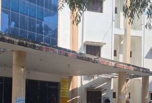 लौरिया अंचलाधिकारी व राजस्व अधिकारी अनिश्चितकालीन हड़ताल पर, RTPS सहित सभी जमीन संबंधी कार्य पूरी तरह ठप।