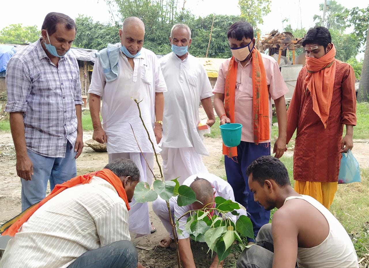 वृक्ष के बिना मानव जीवन संचय कतई संभव नही : डॉ० गोपालजी त्रिवेदी