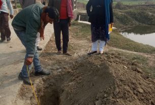 चनपटिया प्रखंड में मुख्यमंत्री सात निश्चय नल जल योजना के अंतर्गत पूर्ण योजनाओं की भी करायी गयी जांच।