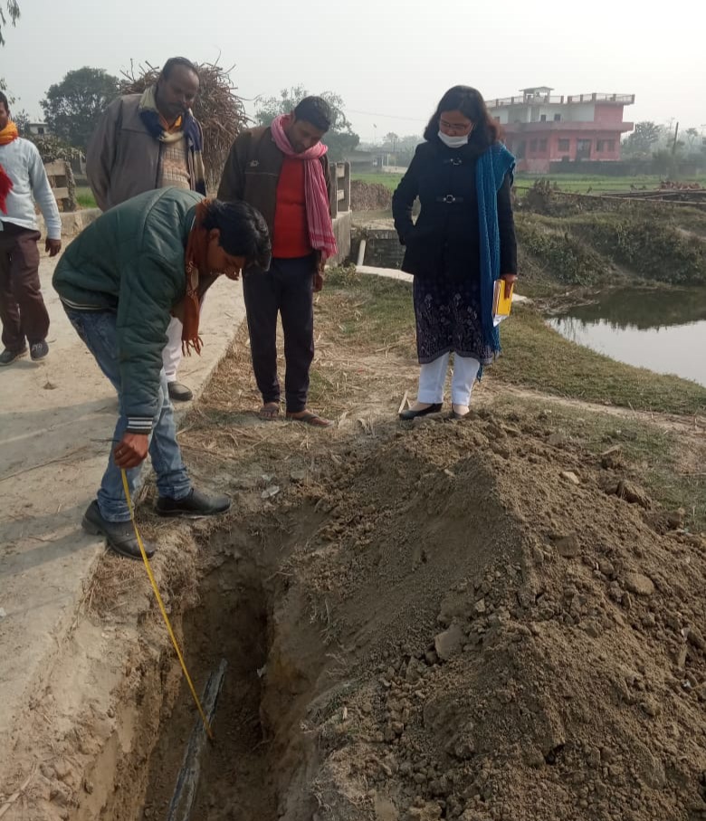 चनपटिया प्रखंड में मुख्यमंत्री सात निश्चय नल जल योजना के अंतर्गत पूर्ण योजनाओं की भी करायी गयी जांच।