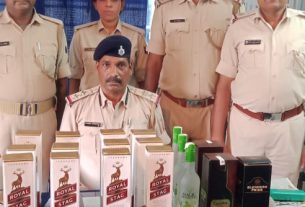 रेल पुलिस को मिली सफलत,18 बोतल अंग्रेजी शराब बरामद।