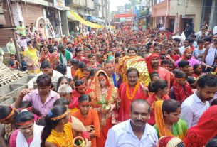 *माता की निकली गई, डोली यात्रा, सैकड़ो की संख्या में श्रद्धालु महिलाओं की उमड़ी भीड़*