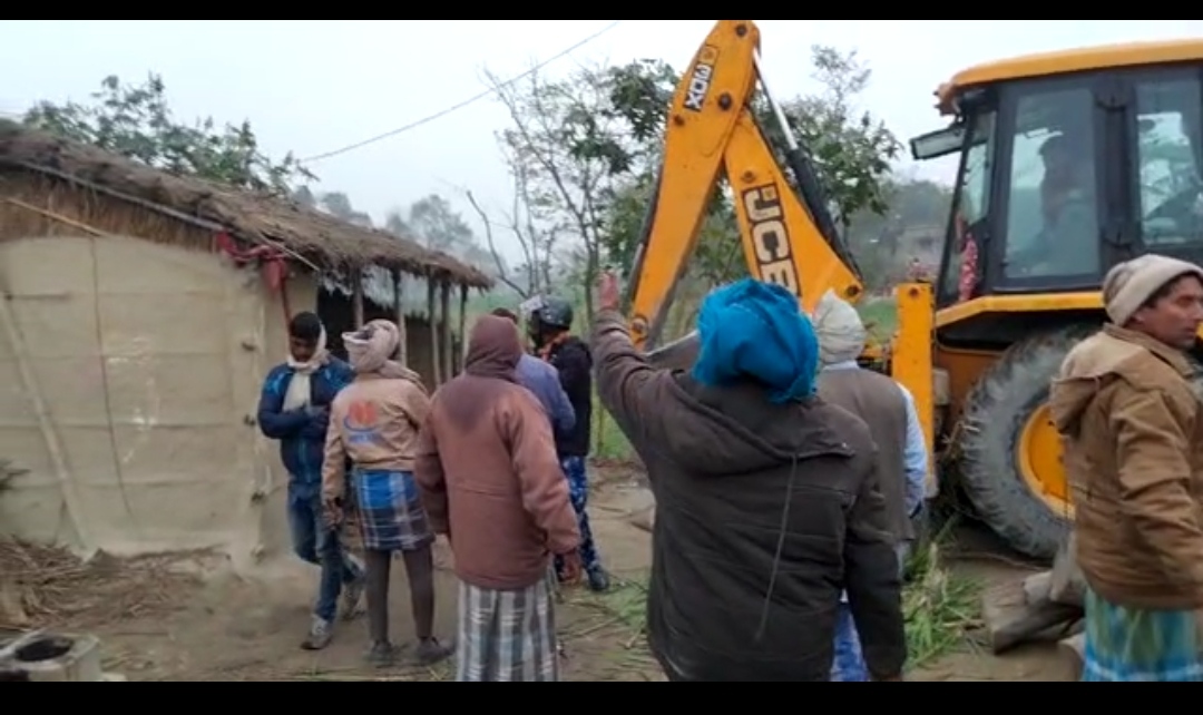 गैरमजरूआ भूमि को कराया गया अतिक्रमण मुक्त