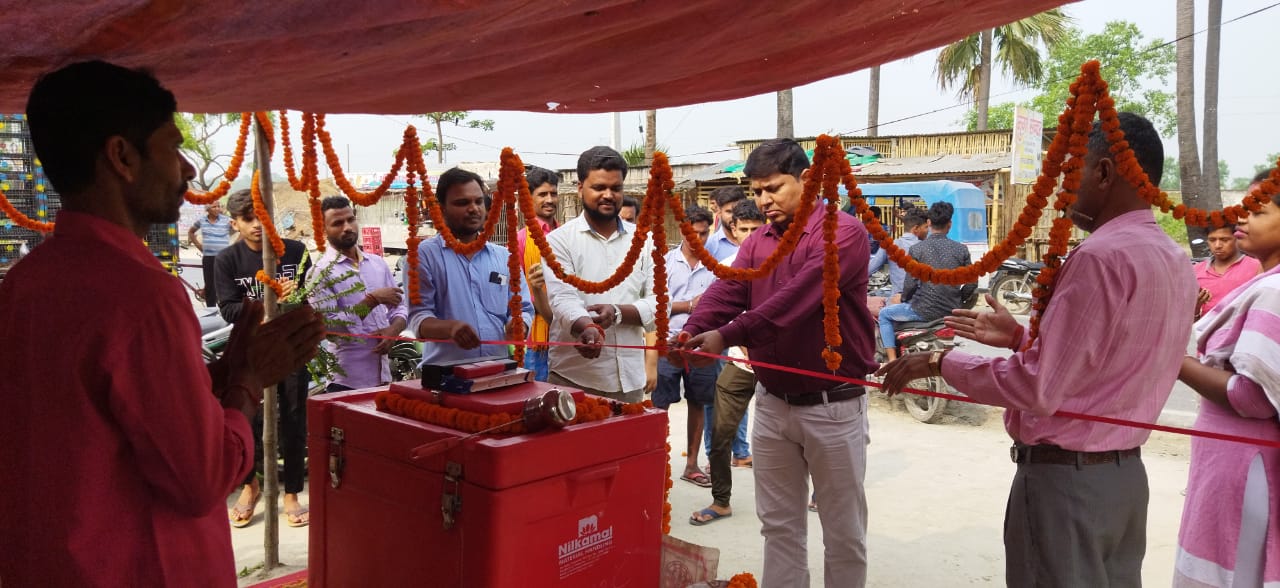 स्थाई रोजगार हेतु दो पंचायतों में नीरा संग्रहण एवं विक्रय केंद्र किया गया उद्घाटन।