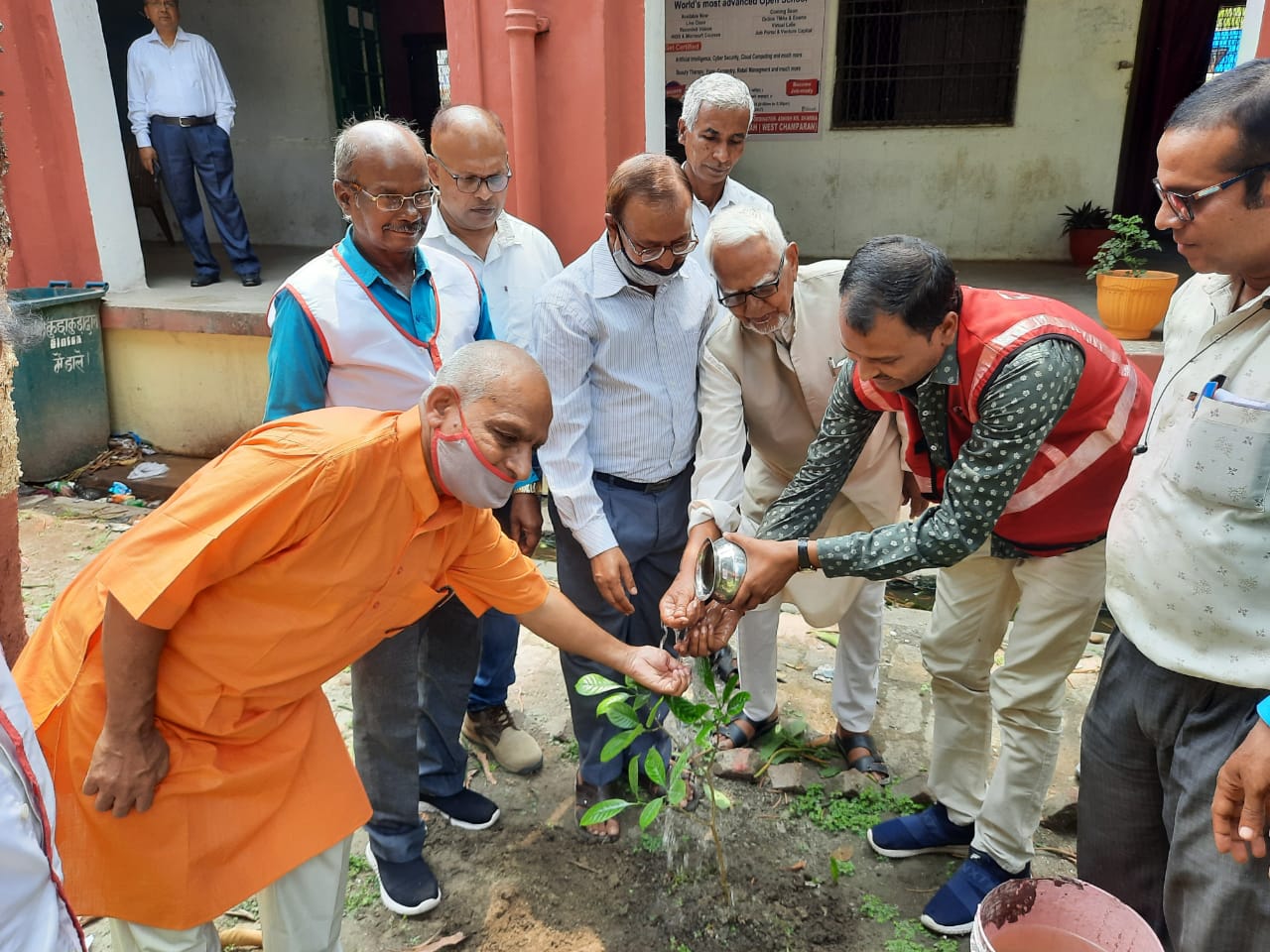 पृथ्वी दिवस के अवसर पर पौधारोपण कार्यक्रम आयोजित।