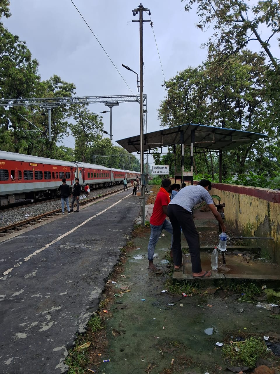 रेल विभाग के आदेश पर जांच अभियान , अविनाश कुमार के नेतृत्व में छापा !