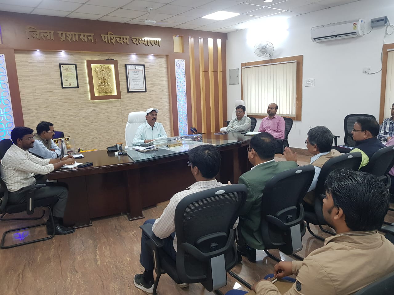 विशेष संक्षिप्त पूनरीक्षण कार्य में तेजी लाऐं- जिलाधिकारी!  *अब विलंब कतई