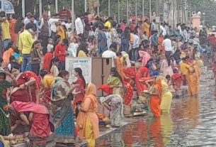 लोक आस्था के महापर्व चैती छठ का आज समापन हर्षोल्लास के बीच संपन्न हुआ।