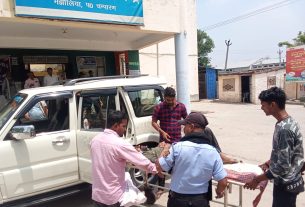 ट्रक बोलेरो के ओवरटेक में मोटरसाइकिल चालक गंभीर रूप से जख्मी।