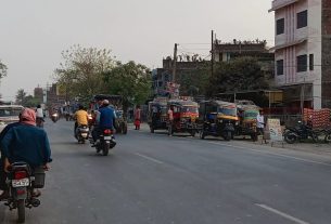 करोड़ों का राजस्व परंतु लौंरिया नगर पंचायत में नहीं है बस पड़ाव।
