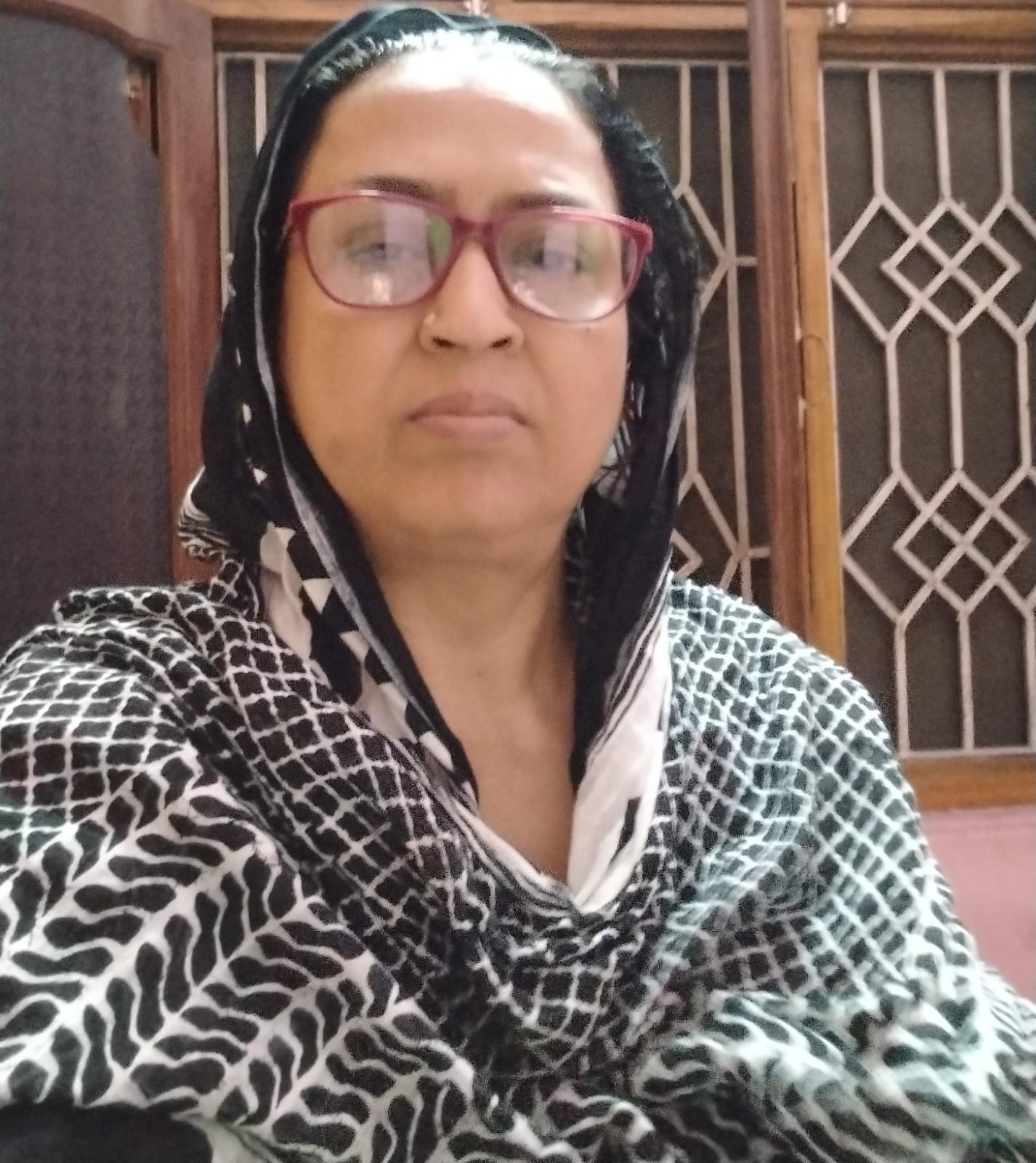 जीएमसीएच में भीड़ को देखते हुए रजिस्ट्रेशन काउंटर, सभी दवा काउंटरों को खोलने की मांग:- सुरैया सहाब।