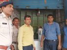 बिना लाइसेंस के संचालित उक्त दवा दुकान पर औषधि निरीक्षक के टीम ने की छापामारी
