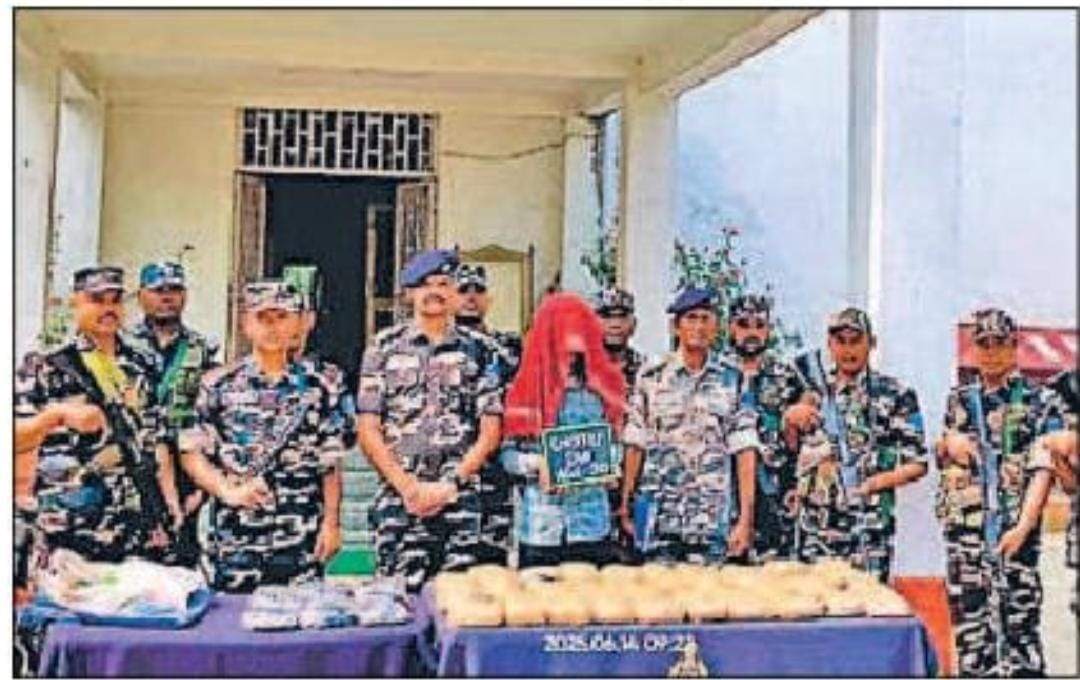 10.65 करोड़ के चरस के साथ तस्कर हुआ गिरफ्तार।