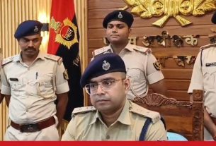 एसपी ने एसडीपीओ समेत 16पदाधिकारीयों को किया सम्मानित।