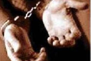 दोस्त का हत्यारा 12 साल बाद सहोदया थाना क्षेत्र के ‌कमता फार्म से हुआ गिरफ्तार ।