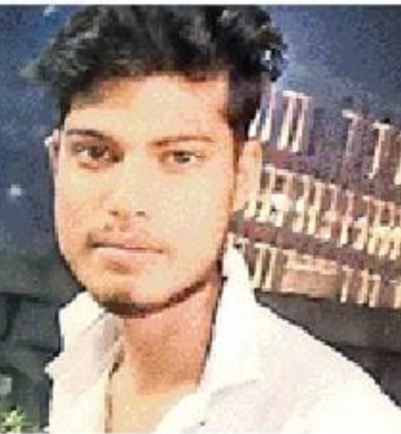 सप्तक्रांति ट्रेन से हापुड़ में गिरकर नरकटियागंज के एक युवक की हुई मौत,मचा कोहराम,फैली सनसनी।