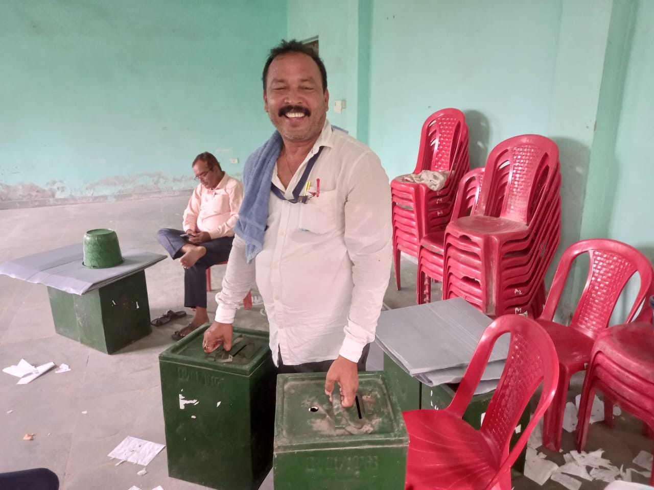 लौरिया में शुक्रवार के दिन दो पैक्स अध्यक्षों का चुनाव,सुरक्षा के कड़े इंतजाम।