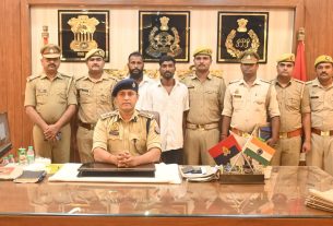 ट्रक में छिपाकर ले जाया जा रहा था गांजा, पुलिस ने दो तस्करों को दबोचा
