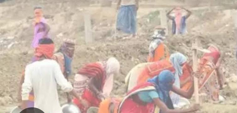 मैंनाटांड प्रखंड में बिना योजना का काम कराए 5.82 लख रुपए के गबन के आरोप में प्राथमिकी हुई दर्ज।