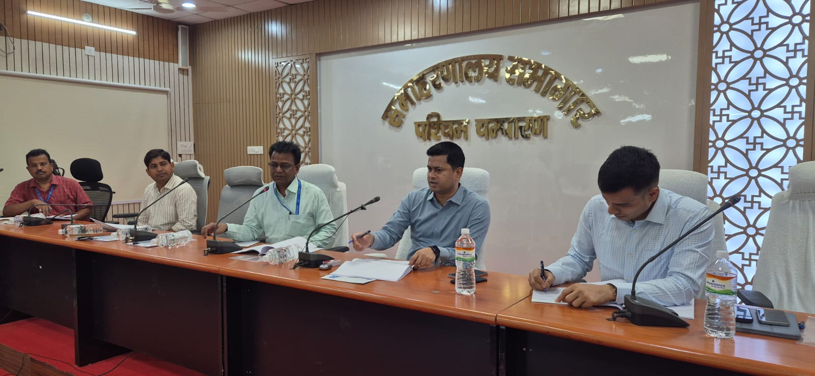 जिला स्तरीय समीक्षा समिति एवं जिला स्तरीय परामर्शदात्री समिति की बैठक सम्पन्न।
