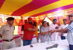 मलंग बाबा के पावन स्थल में आयोजित महावीरी अखाड़ा का हुआ उद्घाटन।