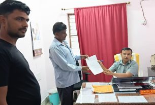 पंचायत सचिव की लापरवाही से कर्मियों में आक्रोश, मानदेय भुगतान में देरी का आरोप