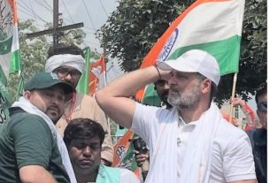 बेतिया पहुंची महागठबंधन की वोटर अधिकार यात्रा