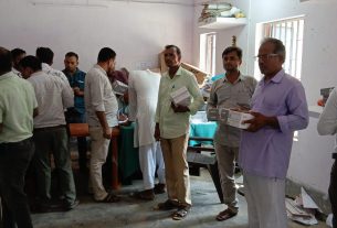 लौरिया में 328 टैबलेट मिले स्कूलों को, शिक्षकों को दी जाएगी डिजिटल ट्रेनिंग।