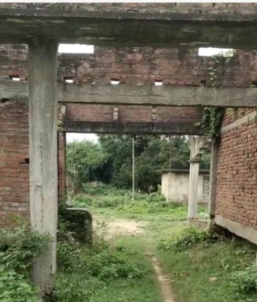 बेटियों की तालीम के लिए रुका मदरसा निर्माण, जन सहयोग से पूरा कराने की मांग