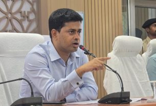 नगर निगम और बुडको के खिलाफ नोटिस भेजने का डीएम ने दियाआदेश।