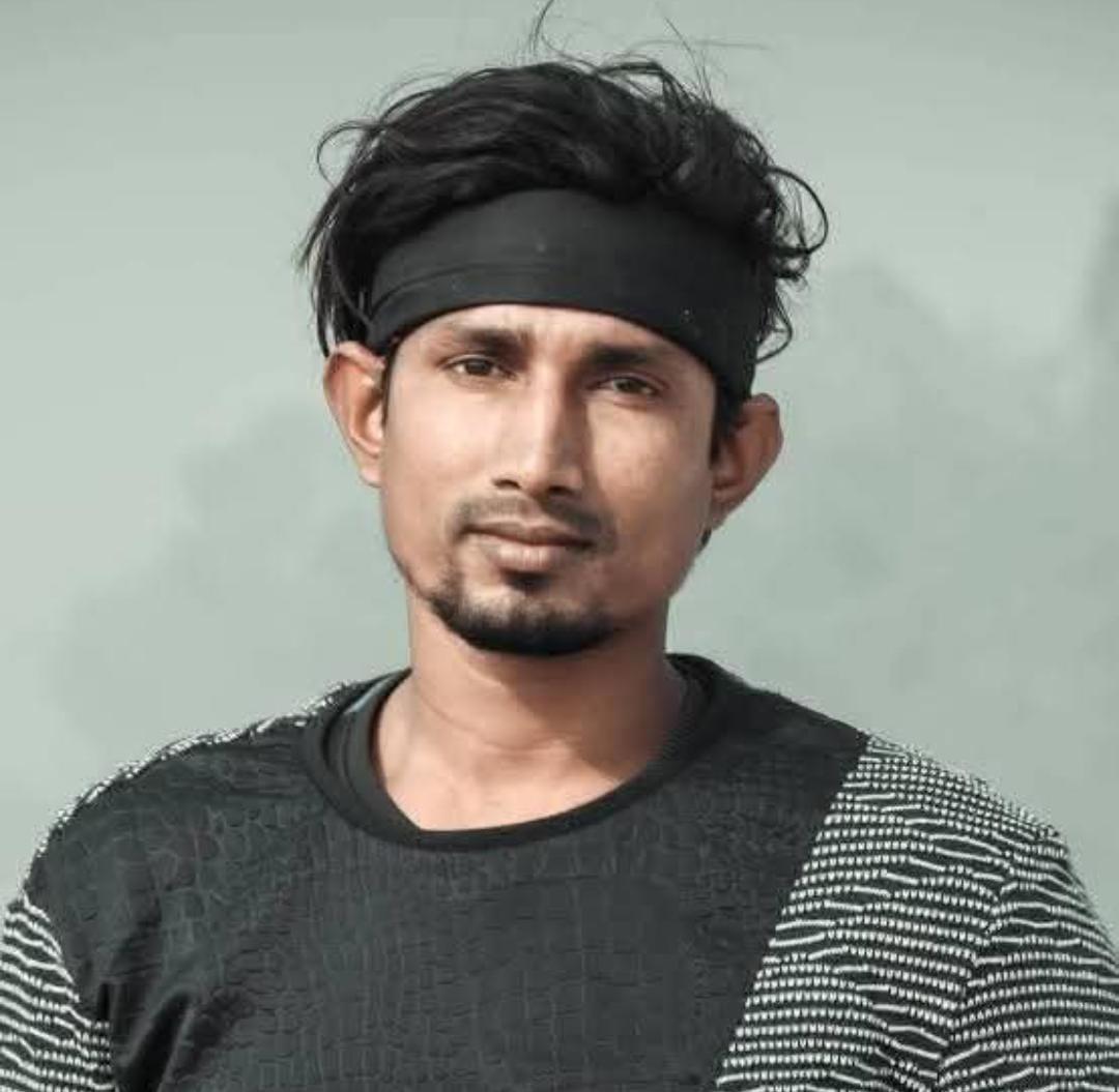 बिहार के चर्चित यूट्यूबर मनी मेराज हुए गिरफ्तार, यूपी पुलिस ने राजधानी पटना से किया गिरफ्तार।