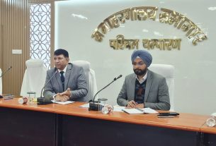 प्रधान सचिव सी. के. अनिल ने की राजस्व कार्यों की गहन समीक्षा।