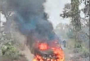 मझौलिया में चलती कार में लगीआग,धूधू कर जलकर हुई खाक,बाल बाल बचे सवार,मची शोर।