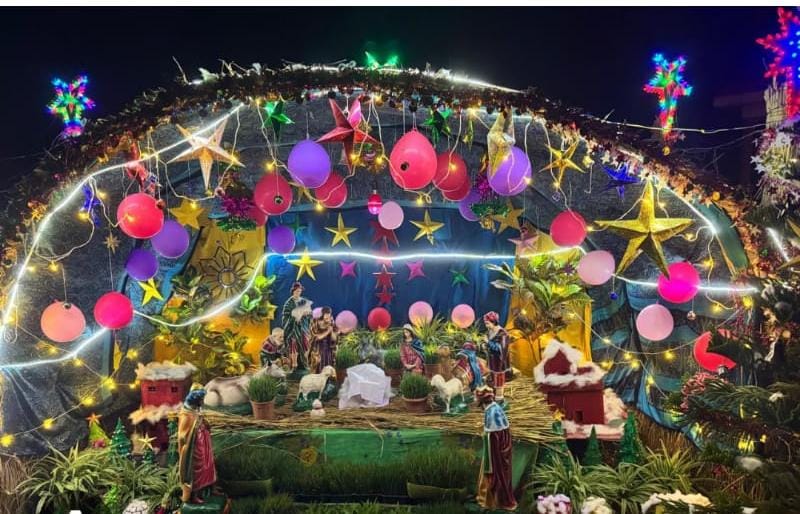 ईसाई समुदाय का क्रिसमस पर केक की खुशबू,कैरोल की धुन का इंतजार हुआ खत्म, पर्व पर जश्न का माहौल।