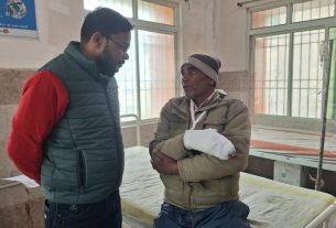 कुत्ते को बचाने के प्रयास में बाइक अनियंत्रित, पिता-पुत्र घायल, गंभीर रूप से घायल वृद्ध को बेतिया जीएमसीएच रेफर।