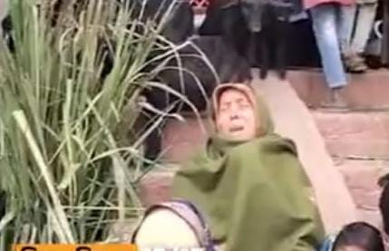 सीरिसिया थाना क्षेत्र के सेनवरिया गांव में केवल 5 इंच जमीन के विवाद में महिला को लोहे के रॉड से मारमार कर की गई हत्या।