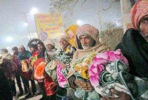 गरीब,असहाय,जरूरतमंद, वंचित वर्ग के बीच कंबल का किया गया वितरण।