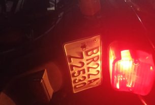 ट्रक की चपेट में आए बाइक सवार की मौके पर दर्दनाक मौत, चालक फरार।