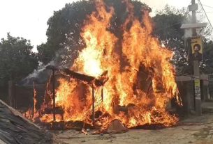 साठी थाना के पीछे फुसनुमा बंगले में शॉर्ट सर्किट से लगी आग, हजारों रुपये का सामान जलकर राख।